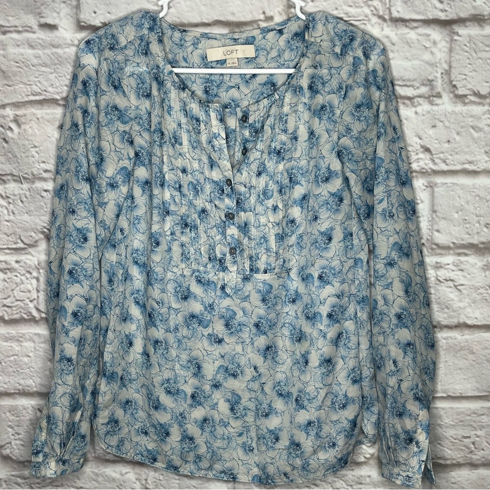 Ann Taylor Loft Sheer Flower Blue Blouse Top Size XS